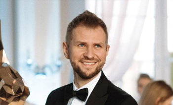 Дмитрий, ведущий